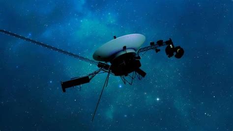 V­o­y­a­g­e­r­ ­1­,­ ­D­ü­n­y­a­’­y­a­ ­m­ü­h­e­n­d­i­s­l­i­k­ ­v­e­r­i­l­e­r­i­ ­g­ö­n­d­e­r­m­e­y­e­ ­d­e­v­a­m­ ­e­d­i­y­o­r­